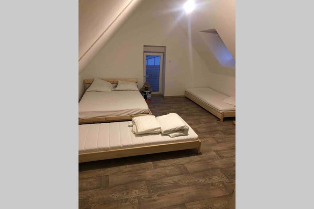 Charmante Maison A Deux Pas De La Mer Gouville-sur-Mer Kültér fotó